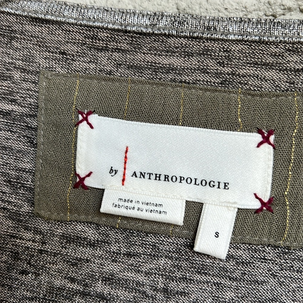By Anthropologie Cary Dolman Sleeve Silver Faux Wrap Blouse Size Small - Picture 3 of 12